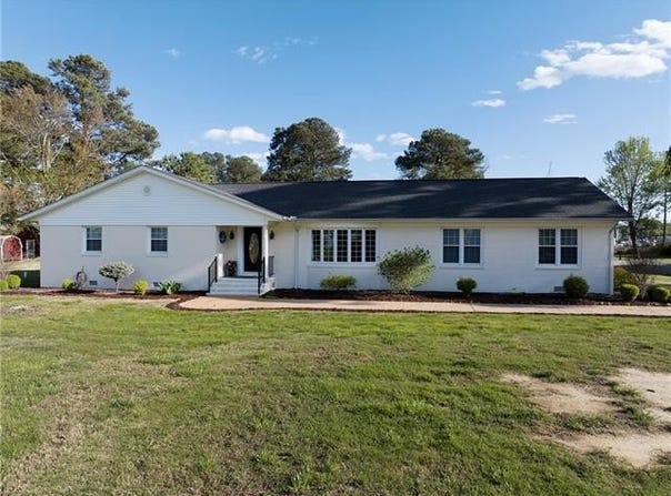 1028 Timberneck Road, Deltaville, VA 23043