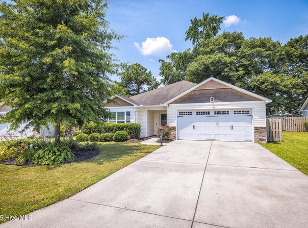 1247 Dunlop Drive NE, Leland, NC 28451