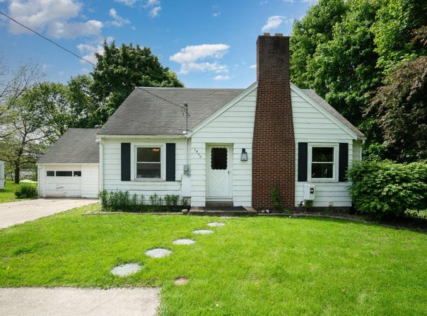 2958 E Stewart Road, Midland, MI 48640