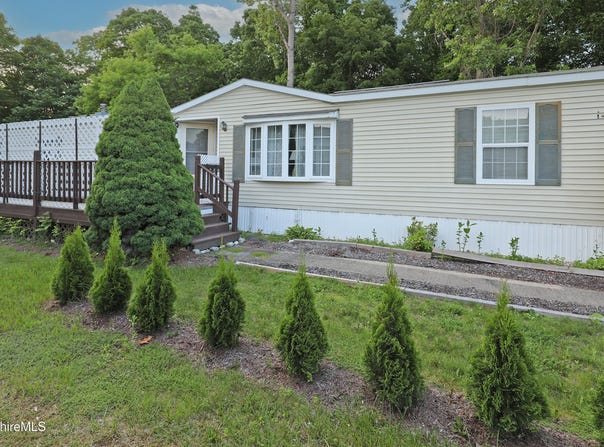 i-6 Robert Ave, Lenox, MA 01240