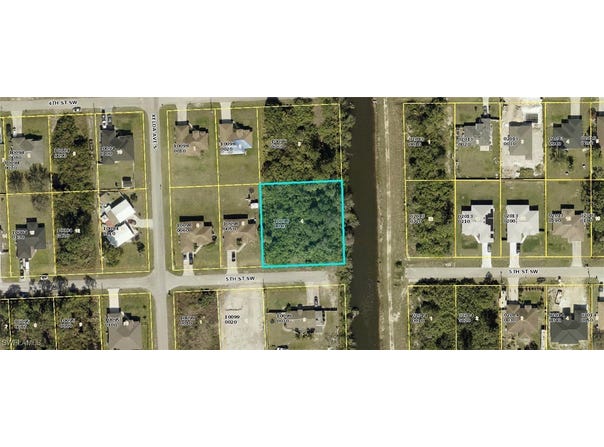 3700 5th Street SW, Lehigh Acres, FL 33976