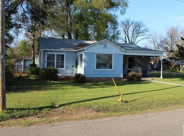 1002 W 7th, Hope, AR 71801