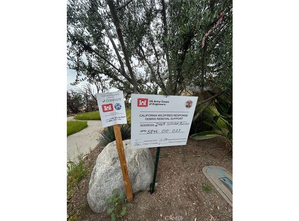 2469 Holliston Avenue, Altadena, CA 91001