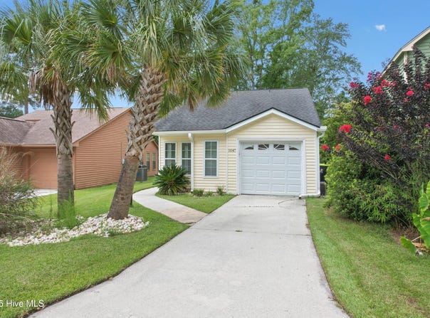 1047 Valley Drive, Calabash, NC 28467