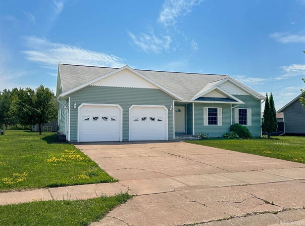 808 Lexington, Negaunee, MI 49866