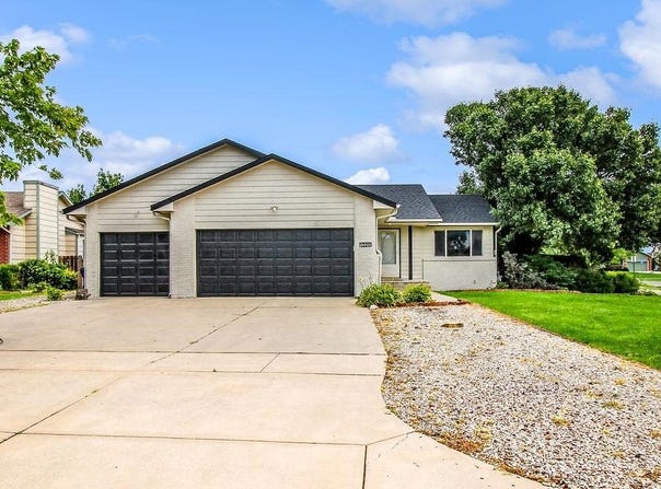 1220 Summerwood Cir, Goddard, KS 67052