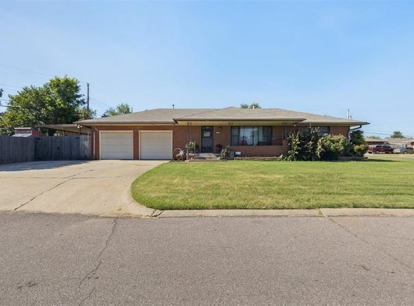 101 E Kerr Drive, Midwest City, OK 73110