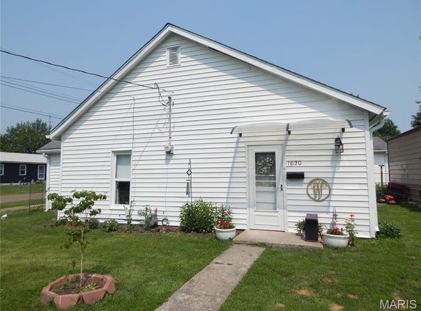 1620 W Centennial, Bowling Green, MO 63334