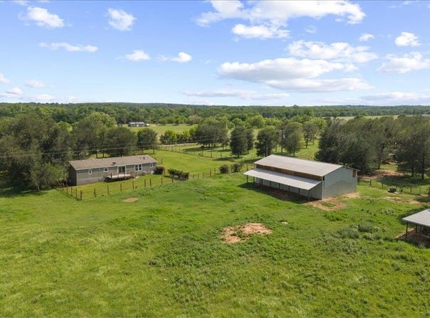 3063 County Road 484, Elgin, TX 78621