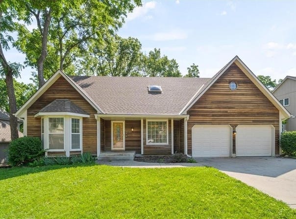 8003 Mullen Road, Lenexa, KS 66215