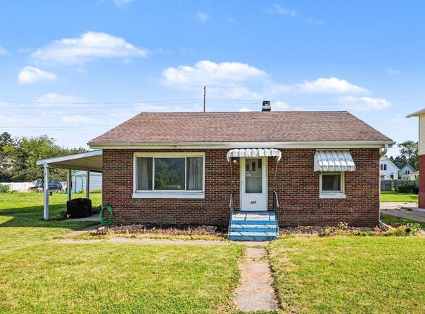 805 Division Street, La Porte, IN 46350