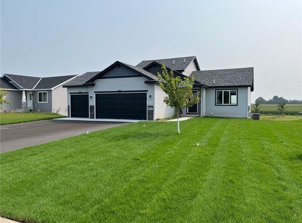 600 Elm Street N, Kimball, MN 55353