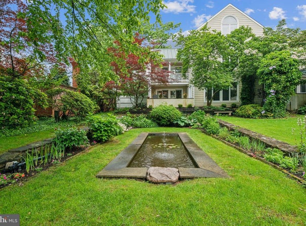 4 BARNES COURT, DOYLESTOWN, PA 18901