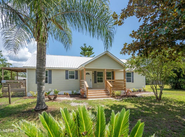 404 COUNTY ROAD 207A, East Palatka, FL 32131