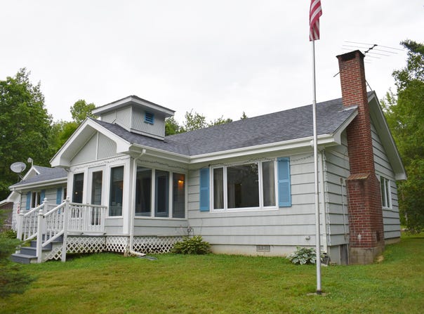 100 North Searsport Road, Searsport, ME 04974