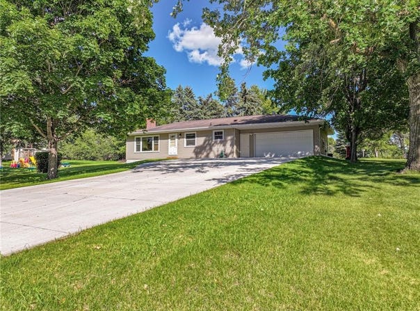 1007 Ruby Street NW, Alexandria, MN 56308