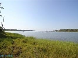 003 Creekside Lane, North, VA 23128