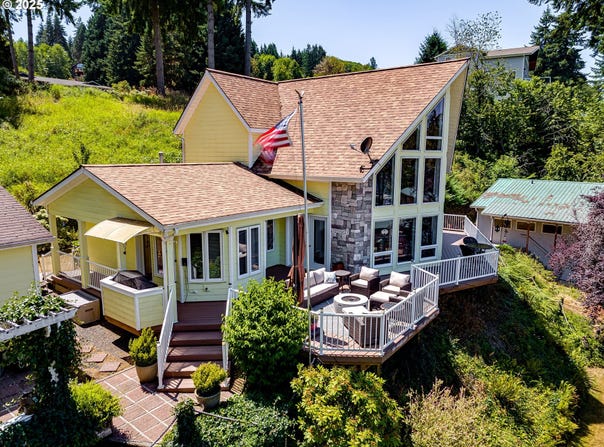 103 LAKESIDE DR, Mossyrock, WA 98564