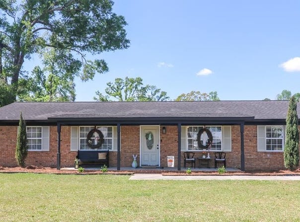 40 Hillcrest, Hazlehurst, GA 31539