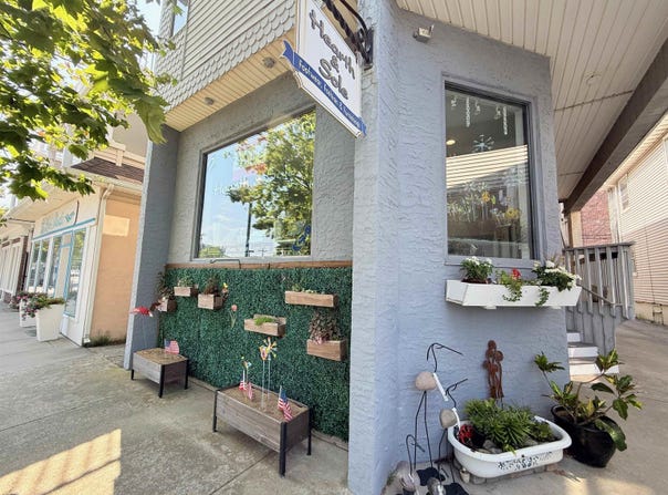 636 Asbury Ave, Ocean City, NJ 08226