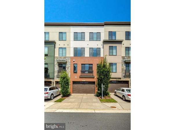 4912 TRAIL VISTA LANE, CHANTILLY, VA 20151
