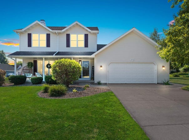 3113 CLARENCE Court, GREEN BAY, WI 54313