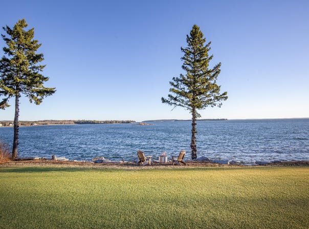 4 & 5 Anchorage Lane, Owls Head, ME 04854