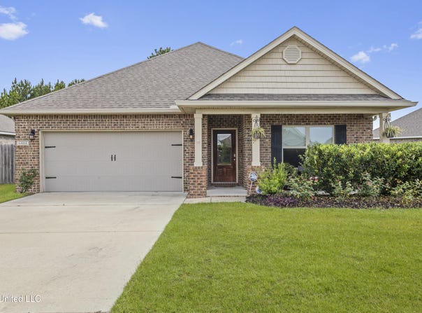 6804 Sweetclover Drive, Ocean Springs, MS 39564