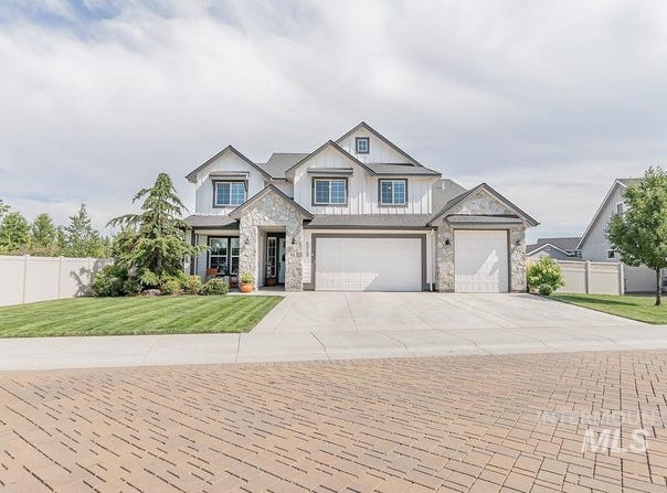4029 W Philomena Drive, Meridian, ID 83646