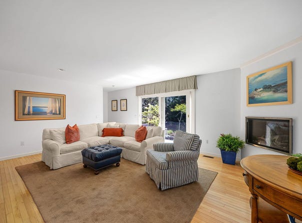 24 Captain Bertie's Way, Provincetown, MA 02657