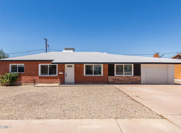 1028 W 5TH Street, Mesa, AZ 85201