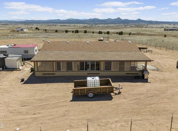 3233 W Sandstone Drive, Paulden, AZ 86334