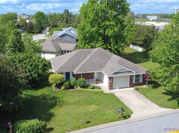 3851 Meadow Lane, Osage Beach, MO 65065