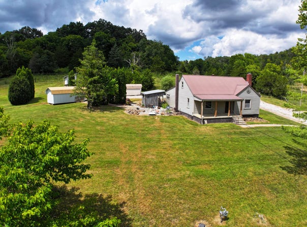 2520 Wisemantown Road, Irvine, KY 40336