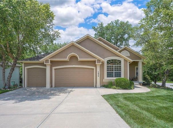1675 N Keeler Street, Olathe, KS 66061