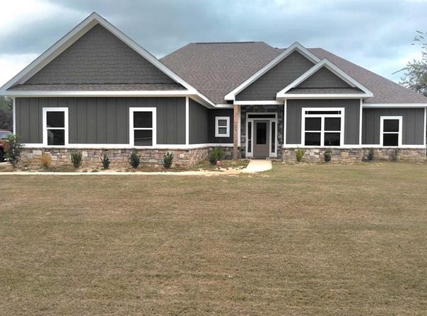 152 Mclendon Road, Fort Mitchell, AL 36856