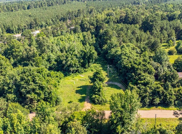 652 CENTER POINT Road, Gurdon, AR 71743