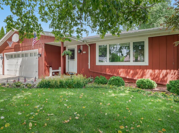 3805 High Cliff Ct, Sheboygan, WI 53083