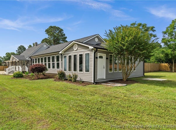 705 Bullard St., Roseboro, NC 28382
