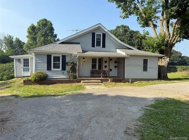 2581 Carpenter Road, Lapeer, MI 48446