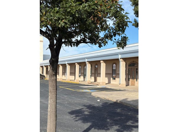 212 W 1st St, Dumas, TX 79029