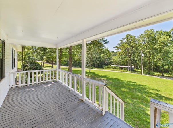 57 11th Street E, Winfield, AL 35594