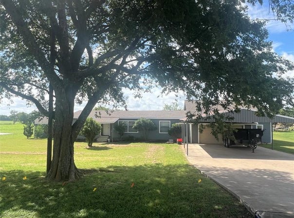 511 E 7th Street, McGregor, TX 76657