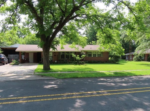 703 10th Street NW, Springhill, LA 71075