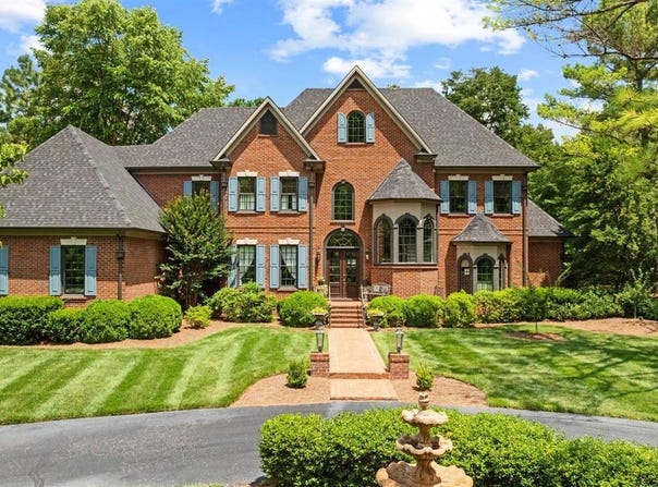 821 Covington Grove Boulevard, Bowling Green, KY 42104