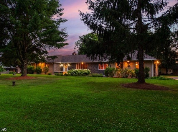 6 Cherry Ln, Blairstown Twp., NJ 07825
