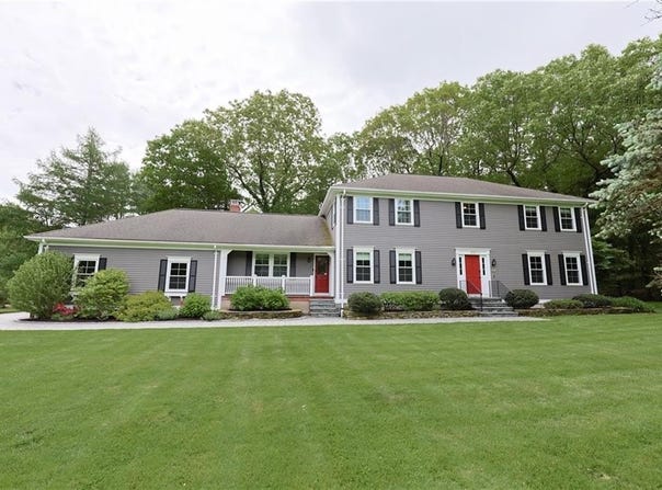 215 Adirondack Drive, East Greenwich, RI 02818