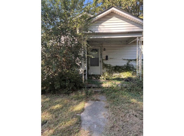 859 S Thornton Avenue, Piggott, AR 72454
