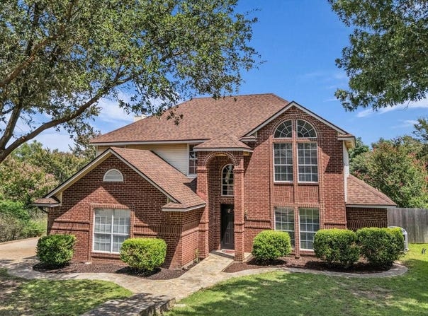 4218 Green Oak Drive, Waco, TX 76710