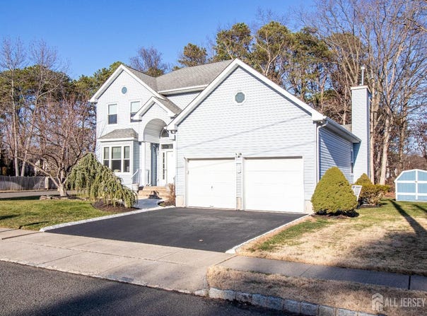 54 7th Street, Monroe, NJ 08831